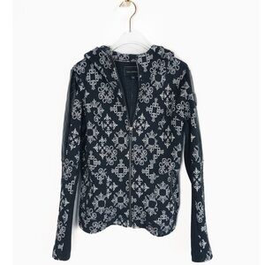 Tonia Debellis Devon Black Knit Top with White Pattern size M Thick Quality